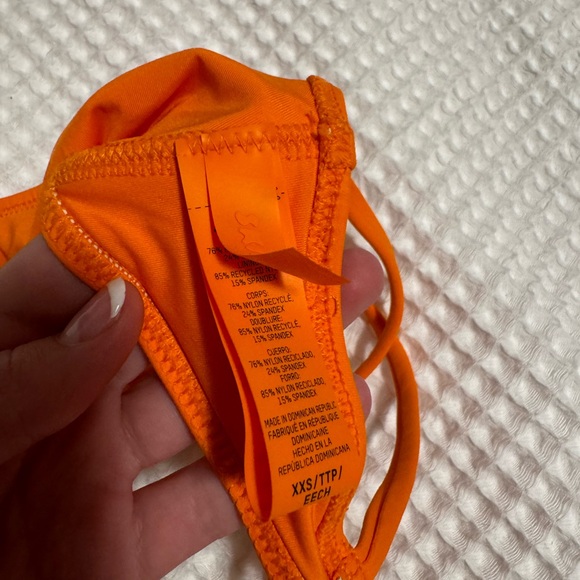 Skims bathing suit top - Picture 3 of 3